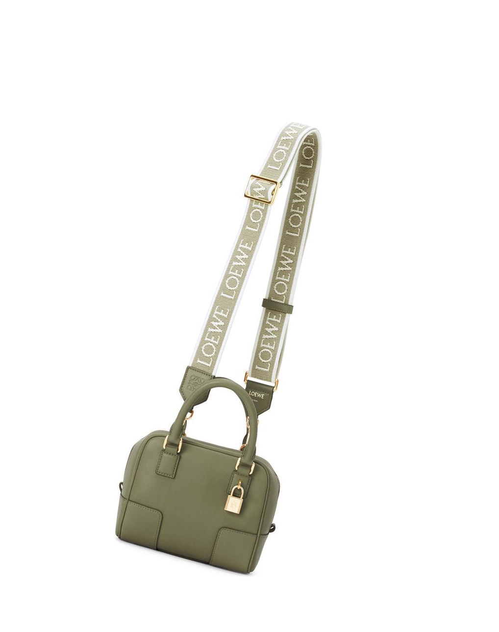 Loewe Amazona 16 Square bag in nappa calfskin Vert | 3924SFOKC