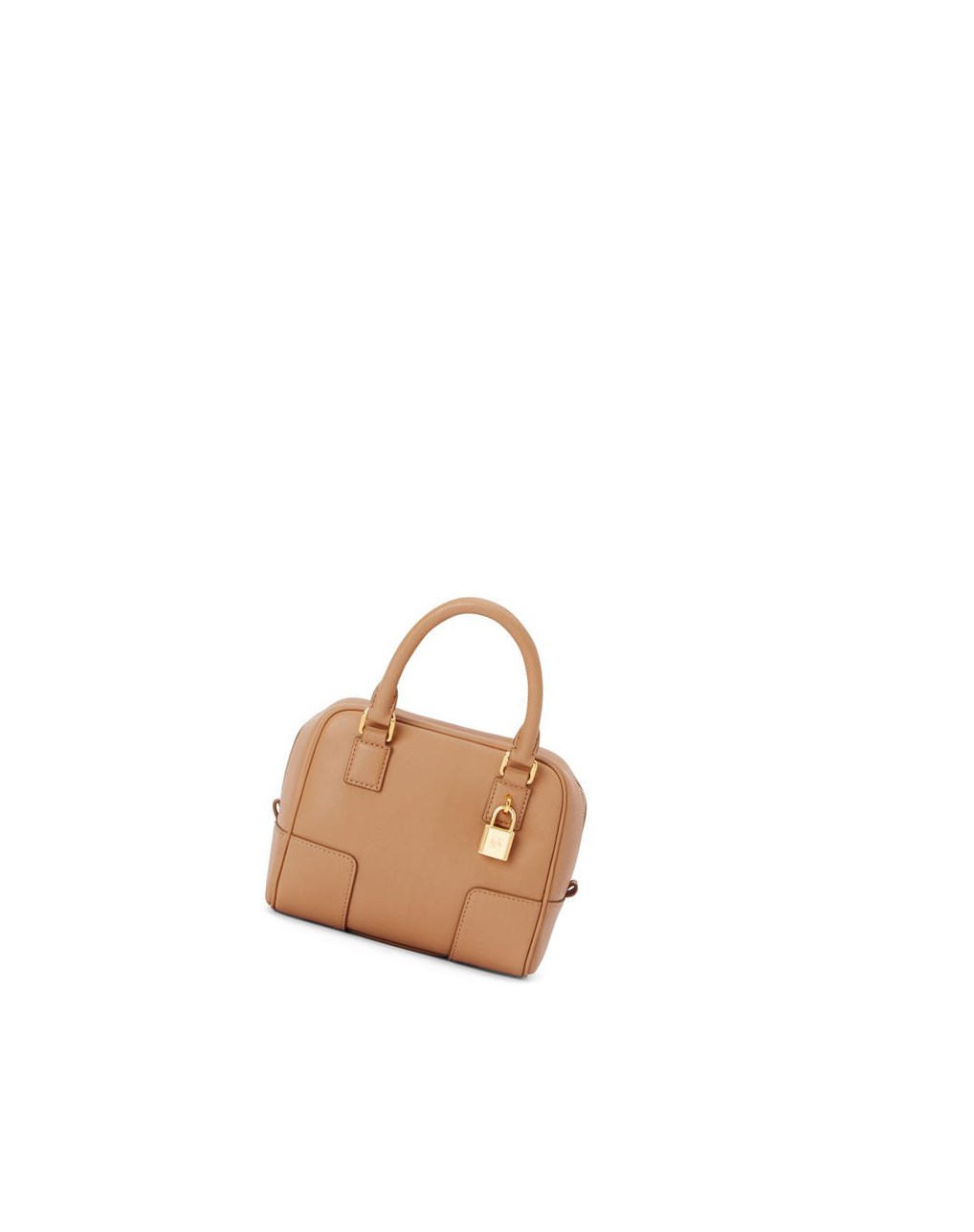 Loewe Amazona 16 Square bag in nappa calfskin Warm Desert | 8517FBGYM