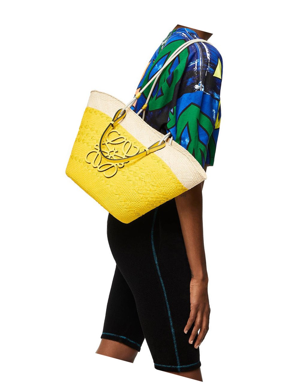 Loewe Anagram Basket bag in iraca palm and calfskin Citron | 7356YIQFK