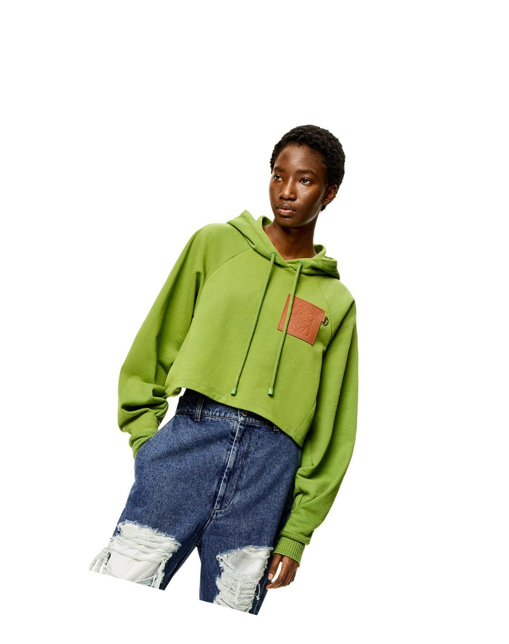 Loewe Anagram cropped hoodie in cotton Vert | 1852ZYKSL