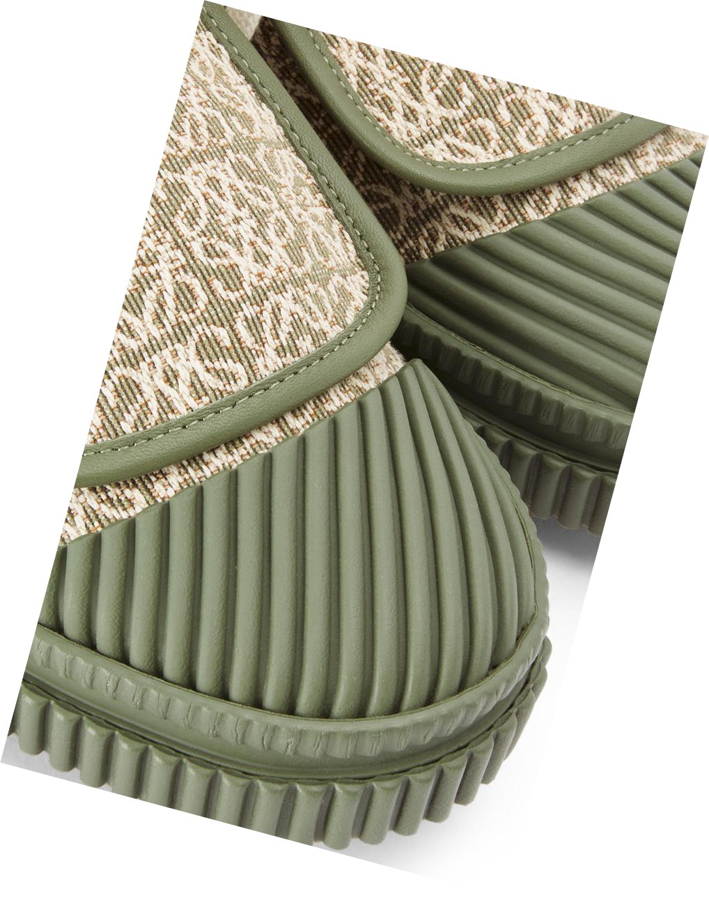 Loewe Anagram flap sneaker in jacquard and calfskin Vert Vert | 9105HXLMF