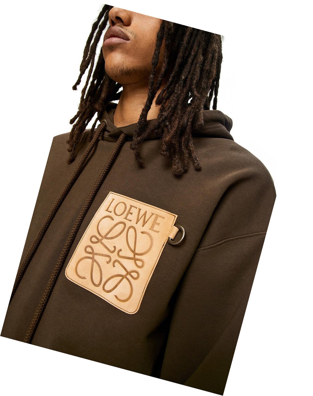 Loewe Anagram leather patch hoodie in cotton Vert Olive Foncé Vert | 6809MDZOL