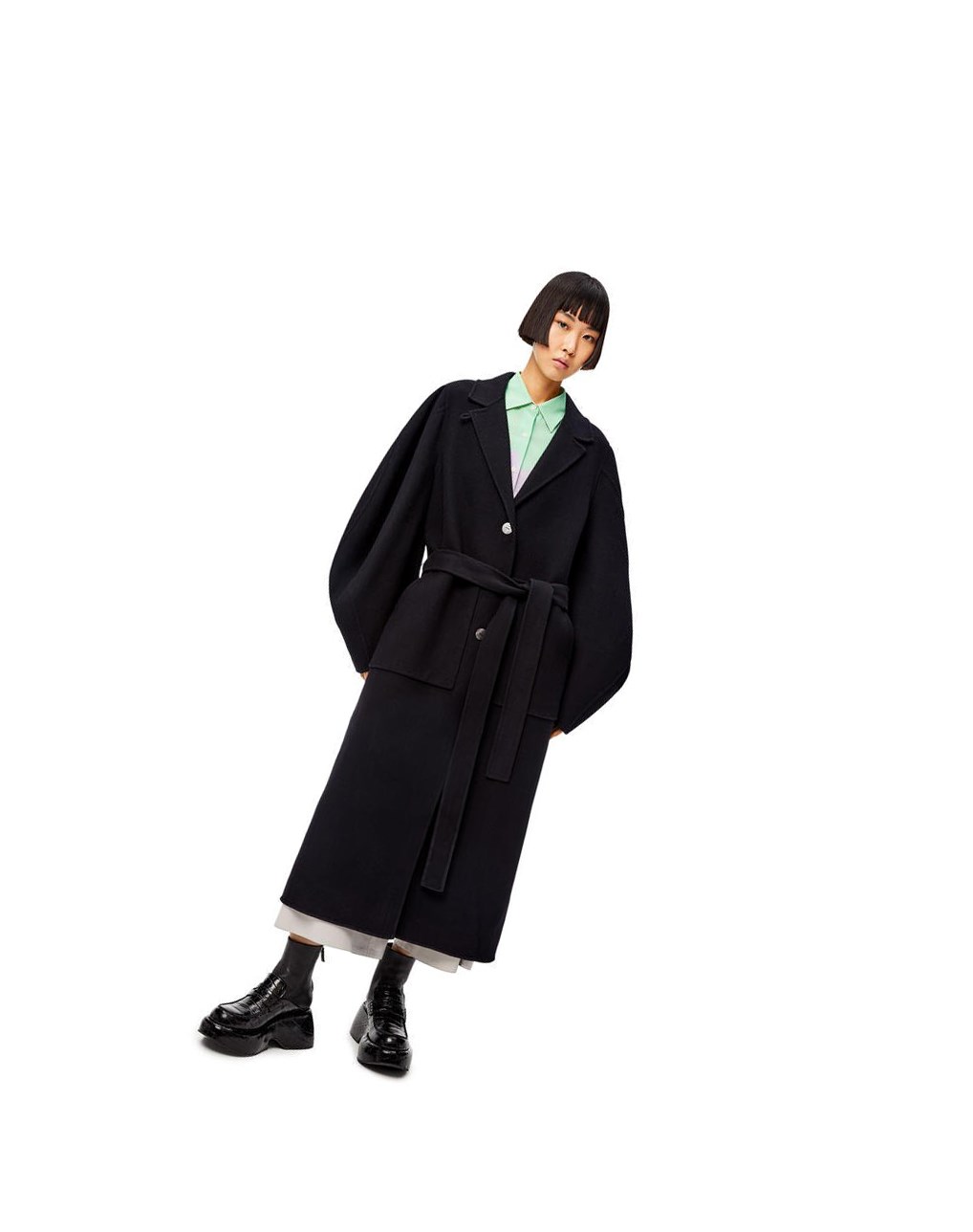 Loewe Circular sleeve belted coat in wool and cashmere Noir | 2613EZKQF