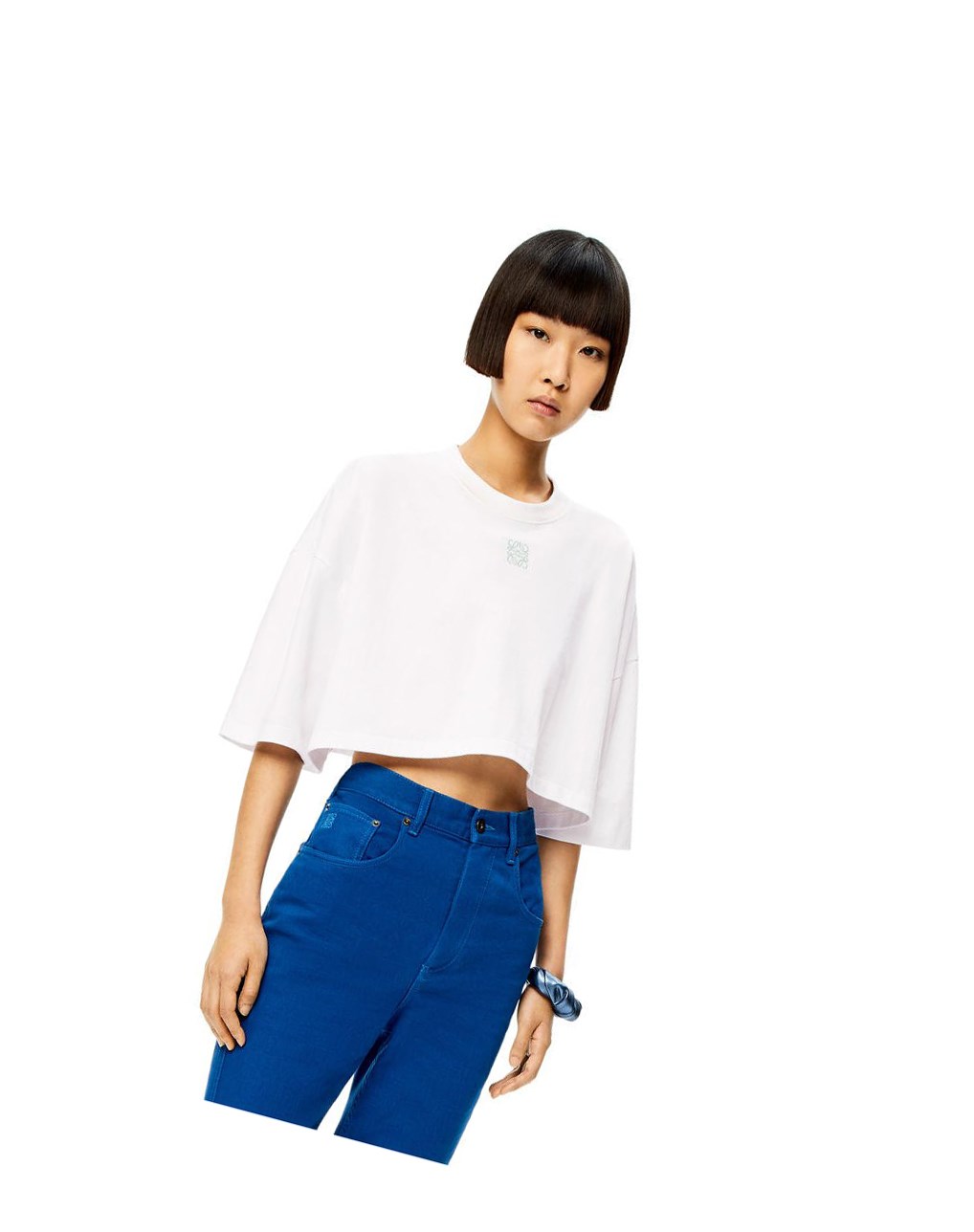 Loewe Cropped Anagram T-shirt in cotton Blanche | 0325CTMYN