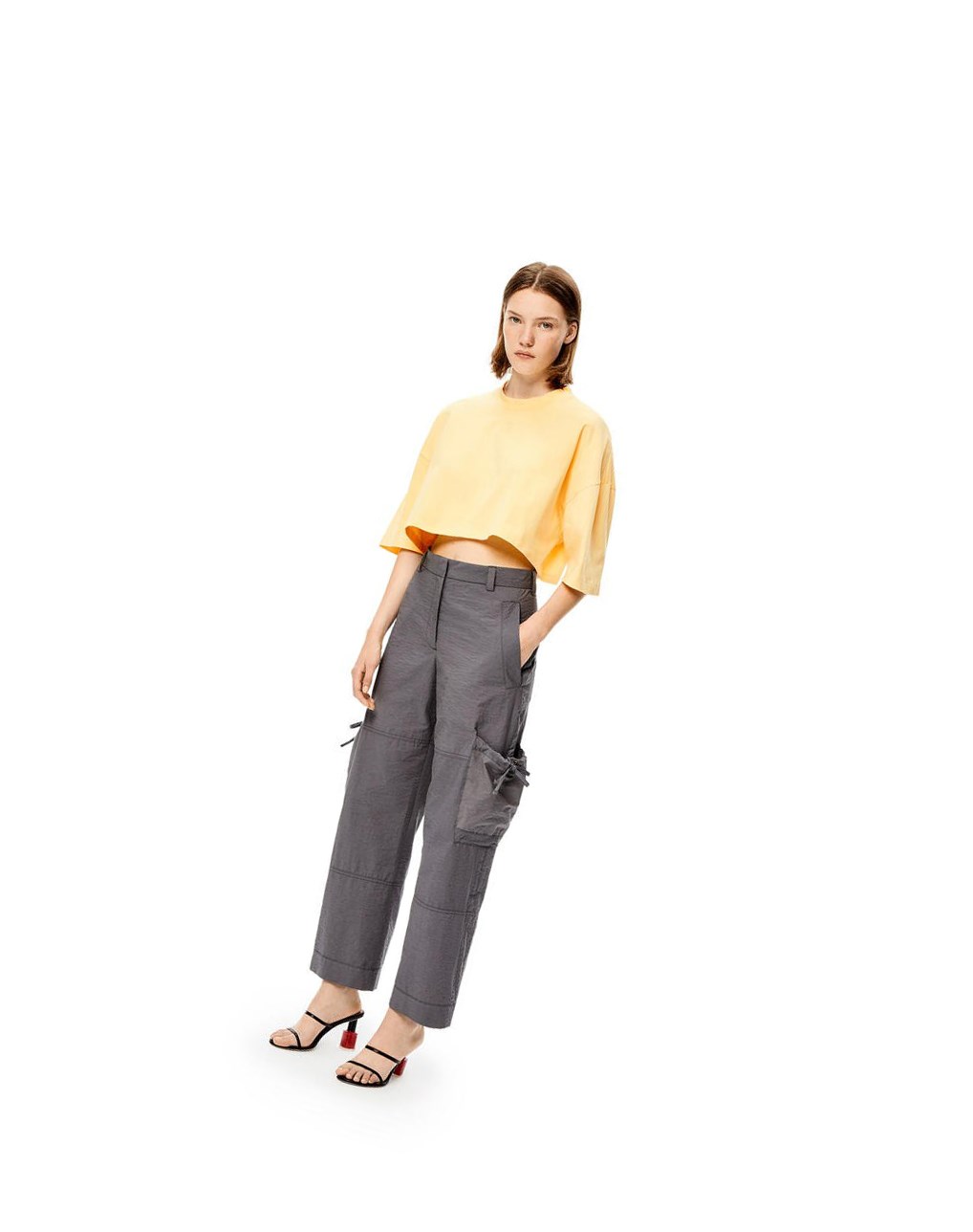 Loewe Cropped Anagram T-shirt in cotton Jaune Clair | 6239UBZDR