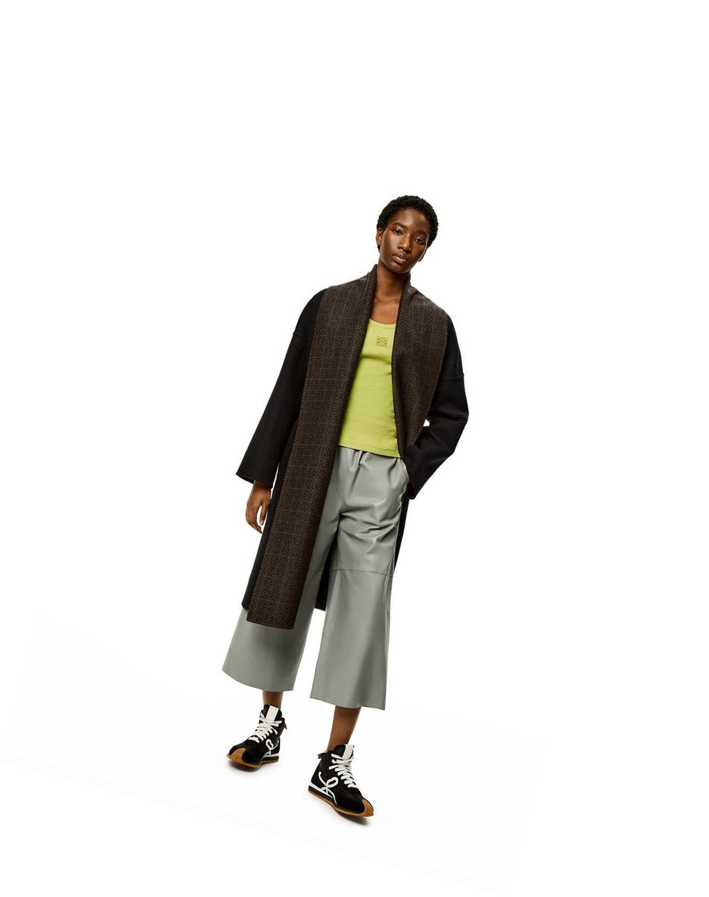 Loewe Cropped trousers in nappa Grise | 5736AYLIJ