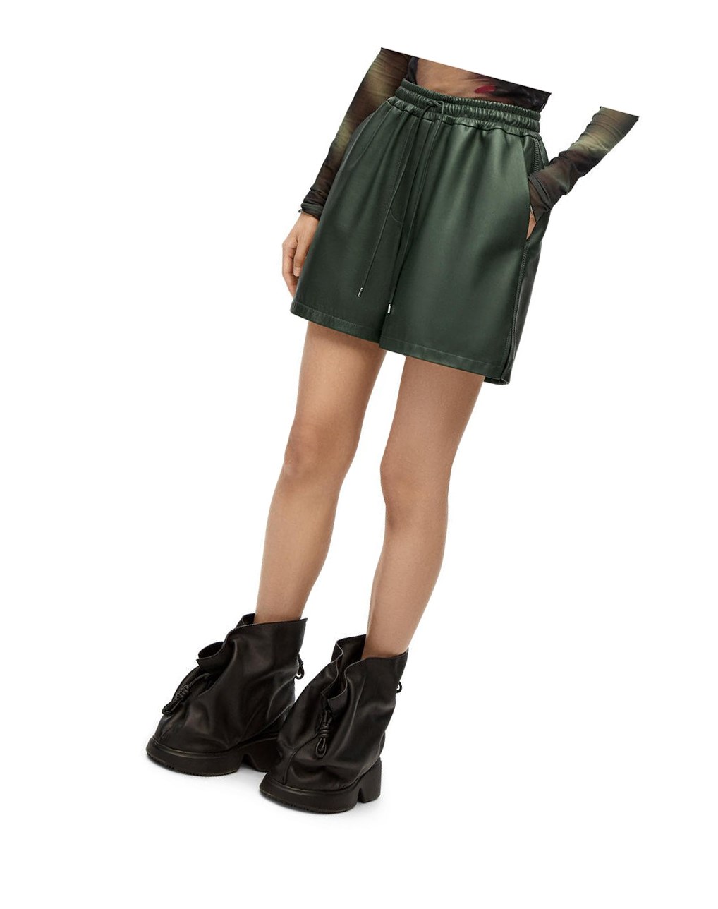 Loewe Elasticated shorts in nappa Vert | 1298OWGHN