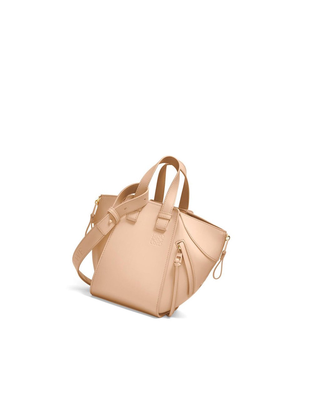 Loewe Hammock compact bag in satin calfskin Nude | 0279BTCPD