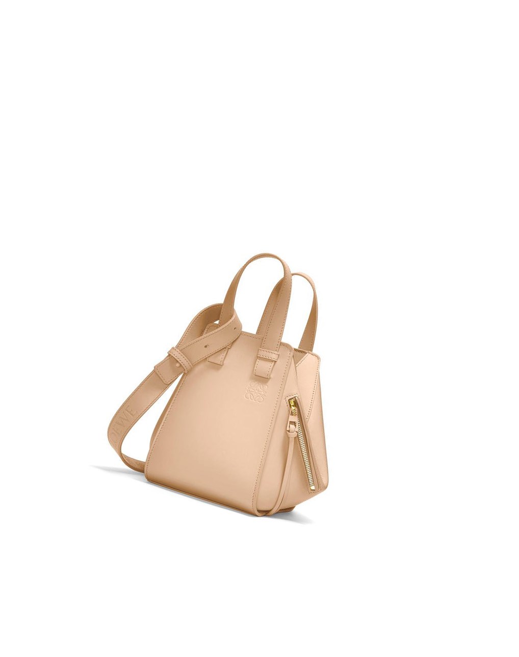 Loewe Hammock compact bag in satin calfskin Nude | 0279BTCPD