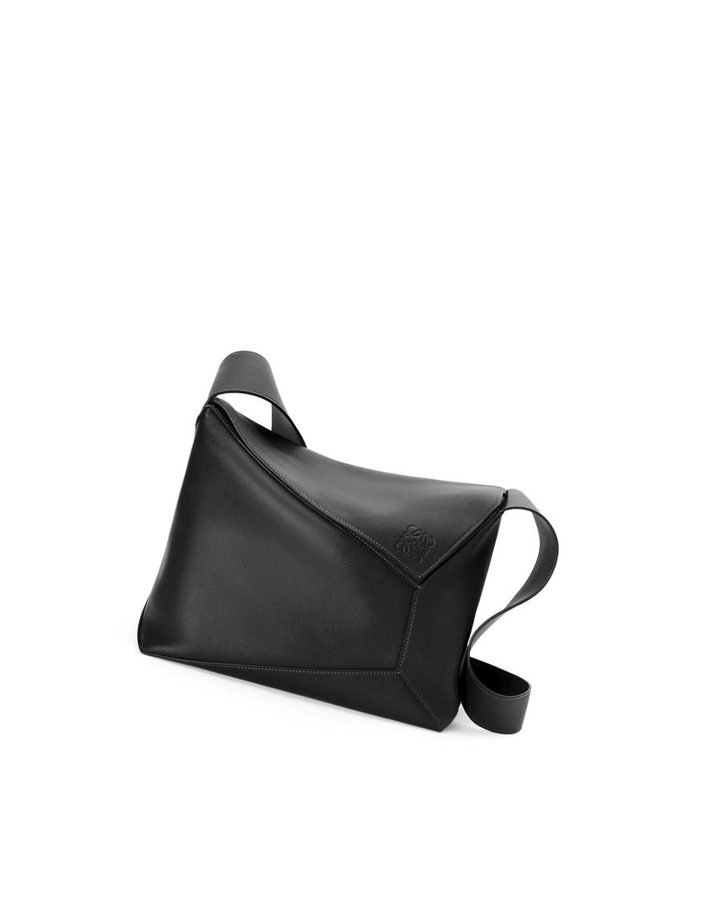 Loewe Large Puzzle Hobo bag in nappa calfskin Noir | 7450YWLIU