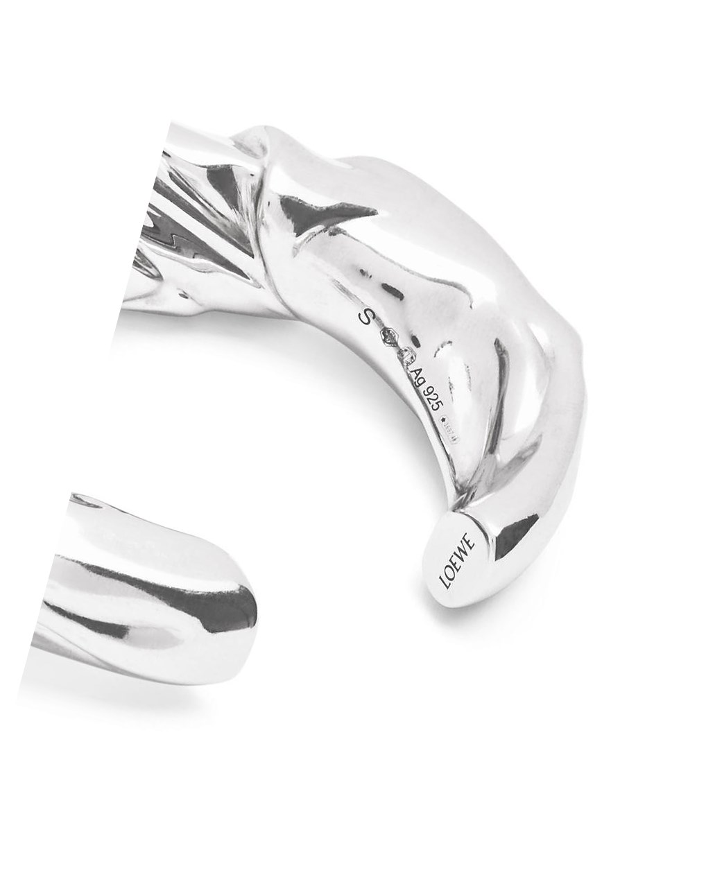 Loewe Medium nappa twist cuff in sterling silver Argent | 2678LWHQI