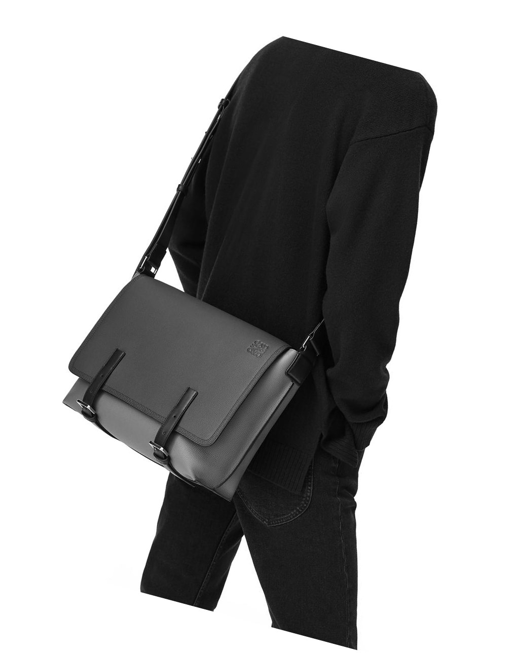 Loewe Military Messenger Bag in soft grained calfskin Noir | 9425PWSME