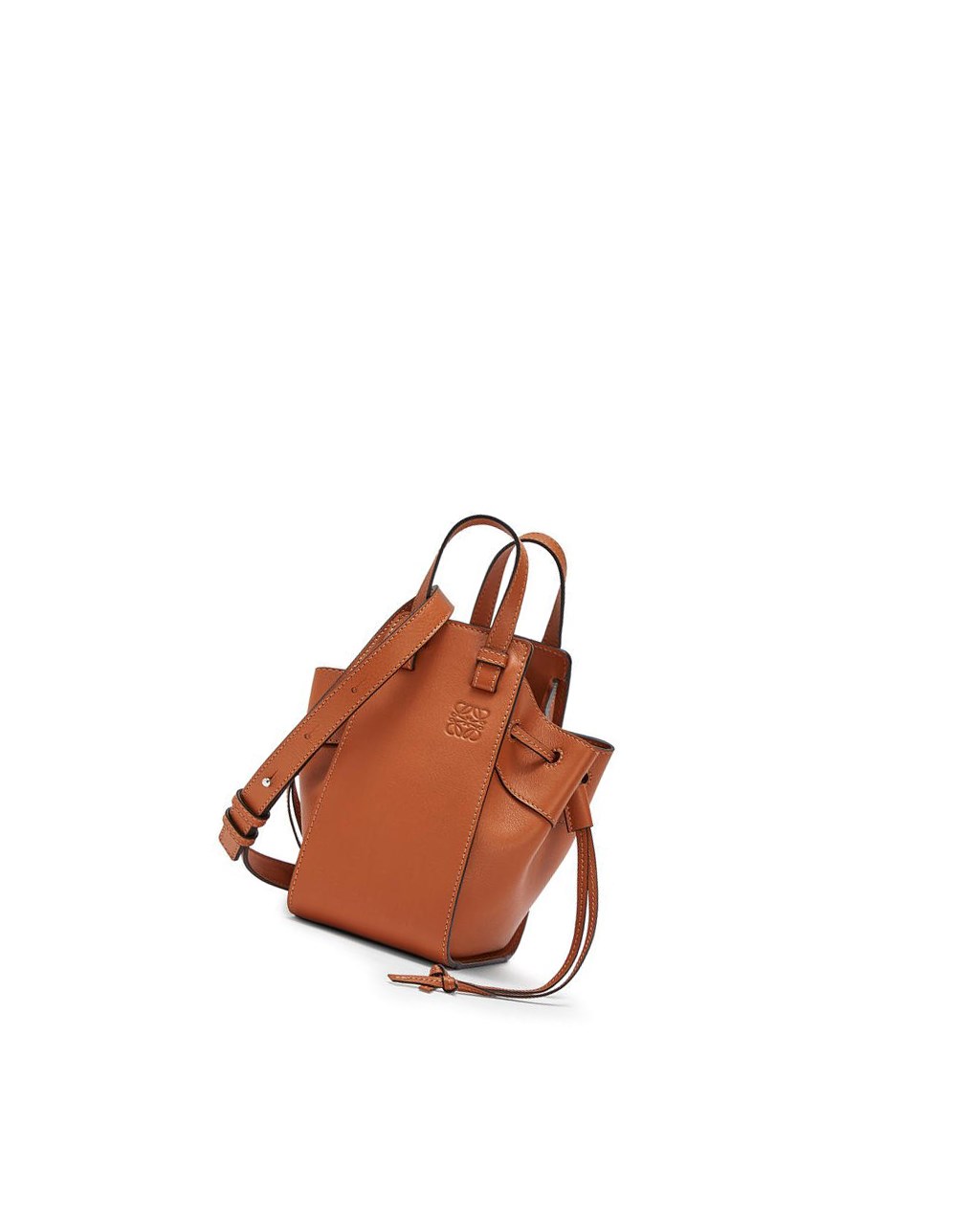 Loewe Mini Hammock drawstring in classic calfskin Tan | 1254PCJDW