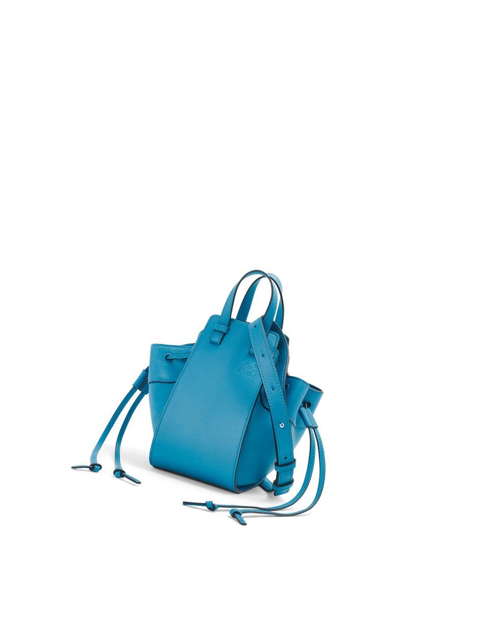 Loewe Mini Hammock drawstring in classic calfskin Bleu | 3521XOZAW