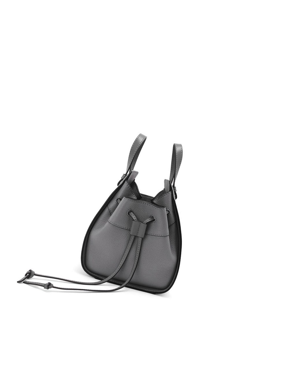 Loewe Mini Hammock drawstring in soft grained calfskin Grise | 9165GTHVM