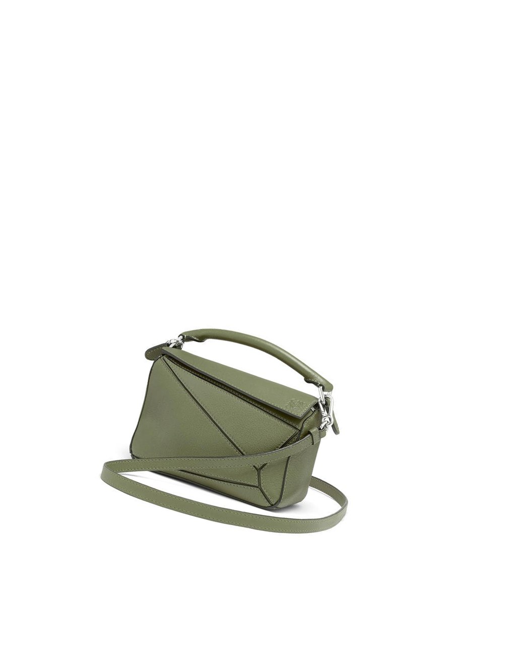 Loewe Mini Puzzle bag in classic calfskin Vert | 5087GKLHV