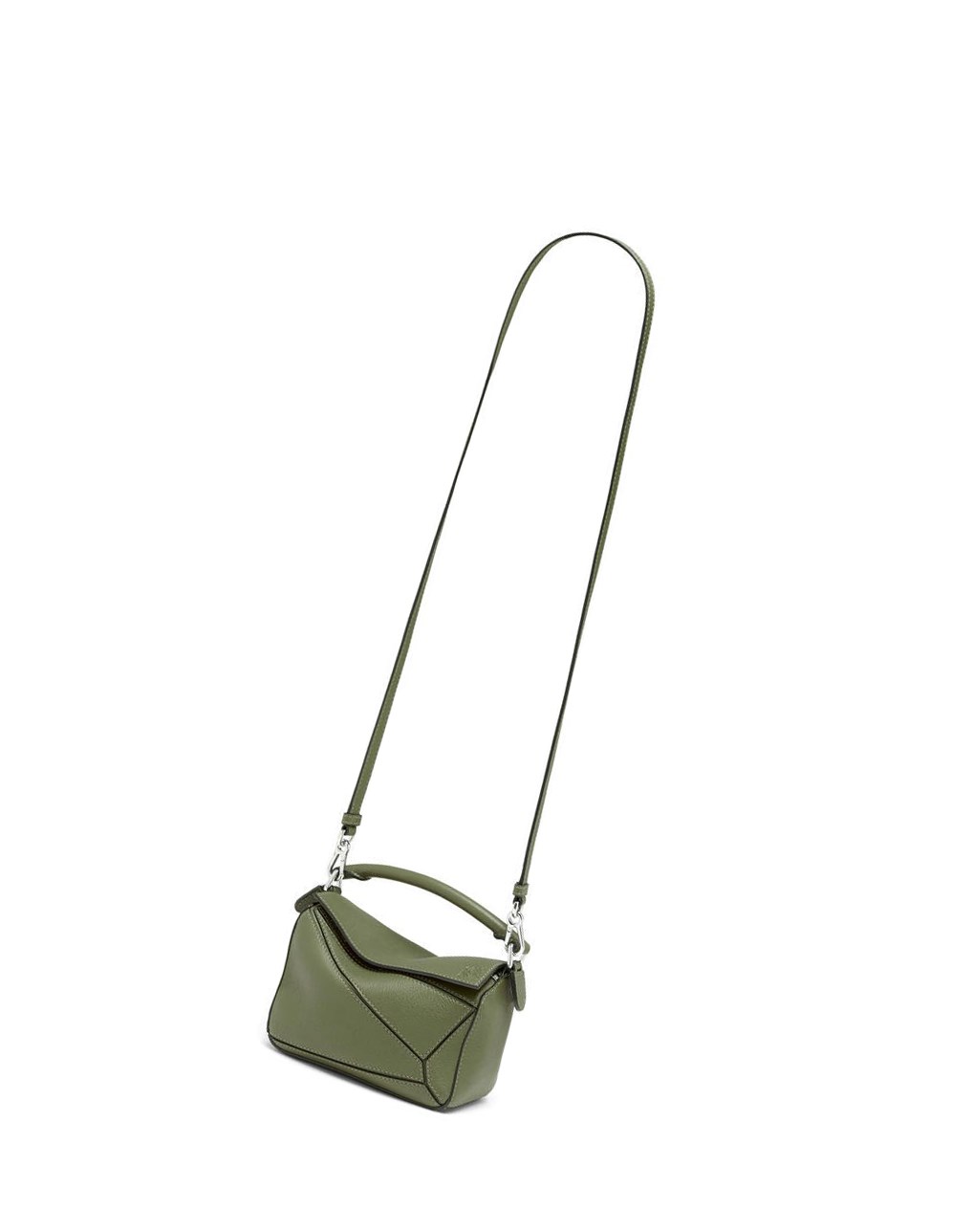 Loewe Mini Puzzle bag in classic calfskin Vert | 5087GKLHV