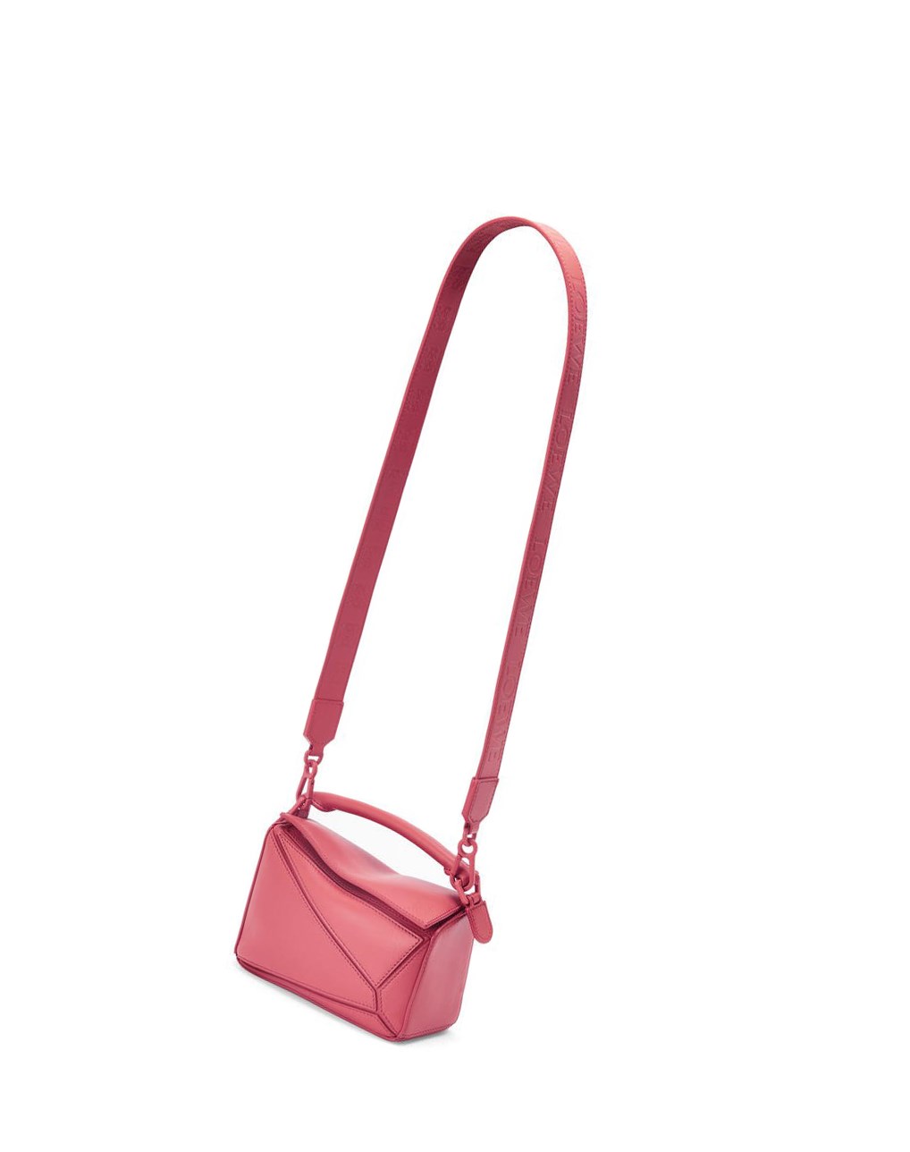 Loewe Mini Puzzle bag in satin calfskin Plumrose | 3968NDIEX