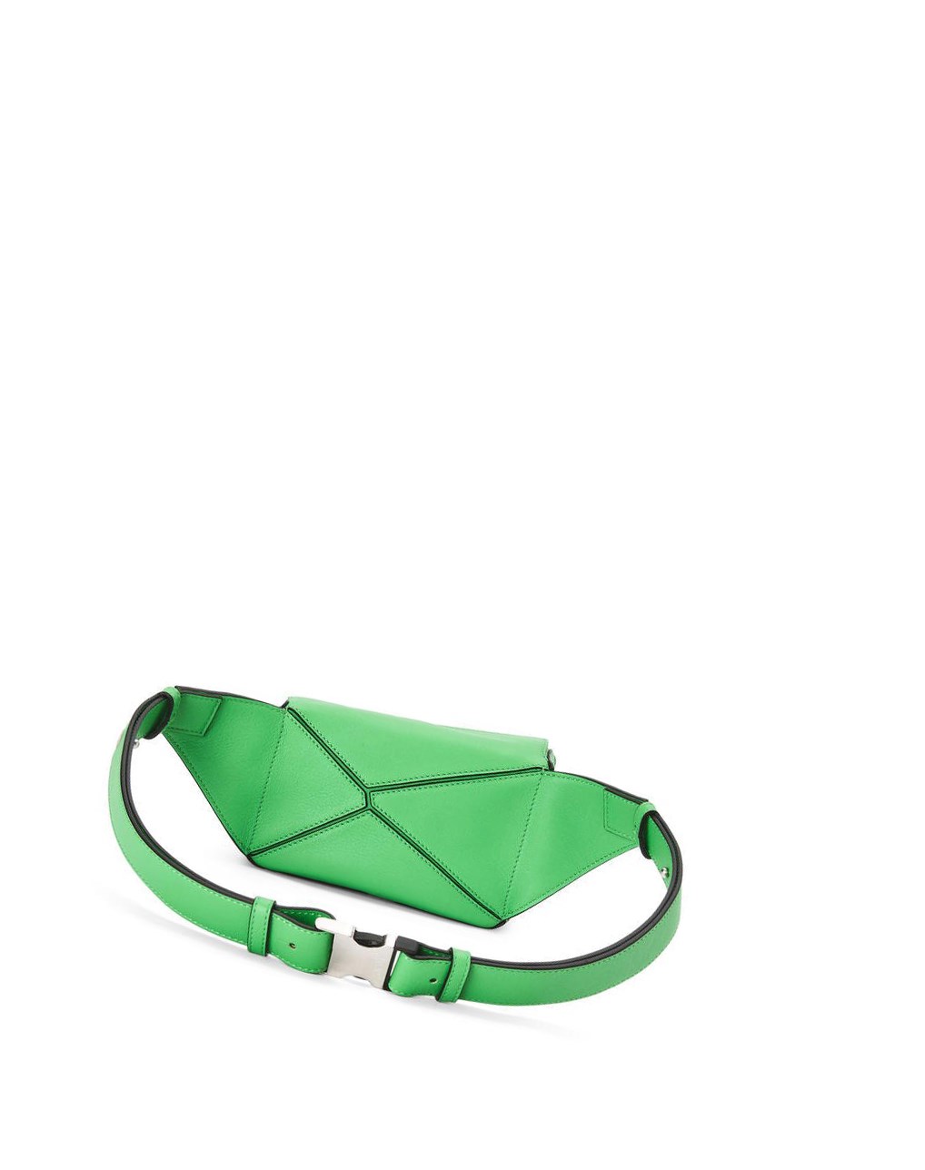 Loewe Mini Puzzle bumbag in classic calfskin Vert | 1092VULRP