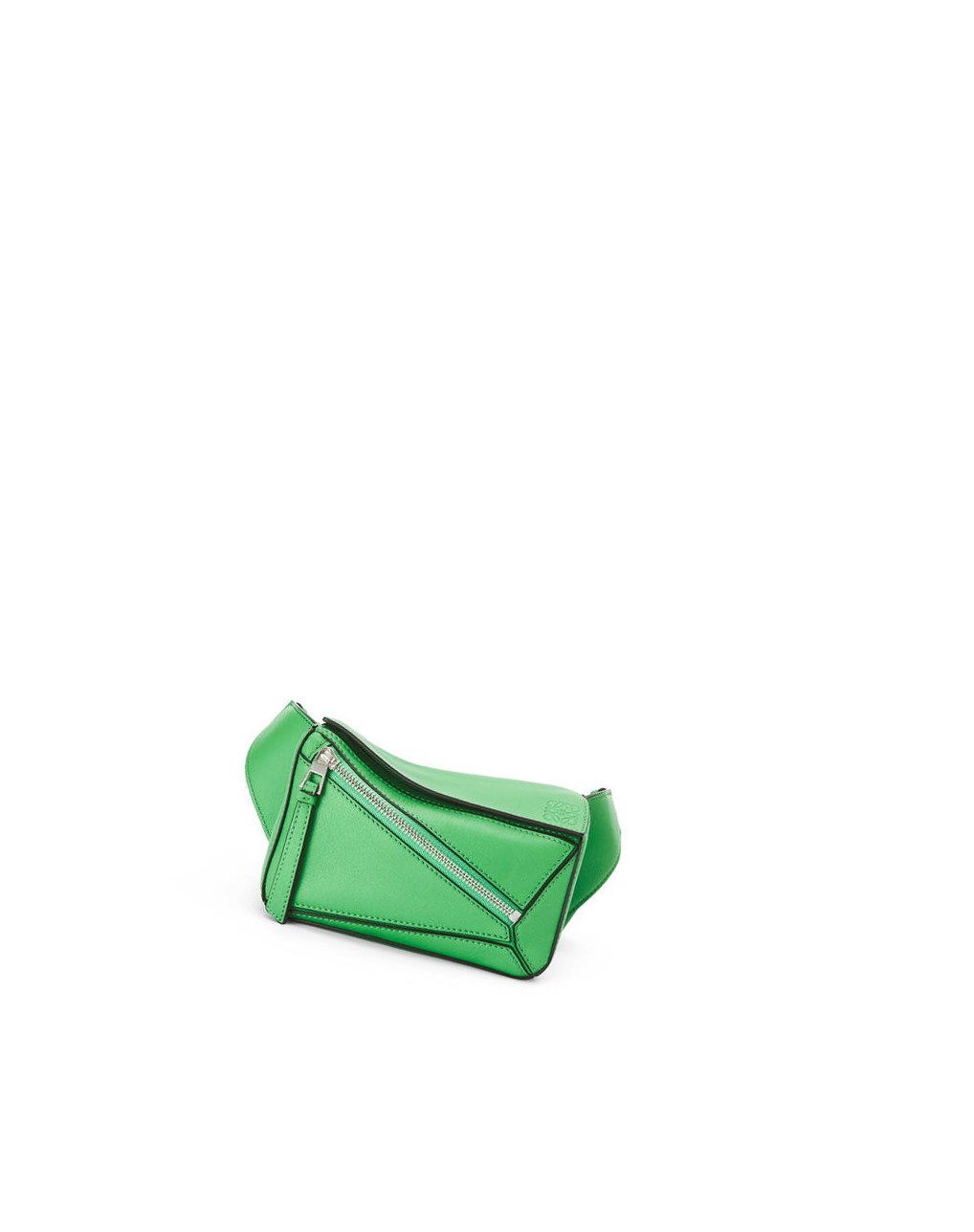 Loewe Mini Puzzle bumbag in classic calfskin Vert | 1092VULRP