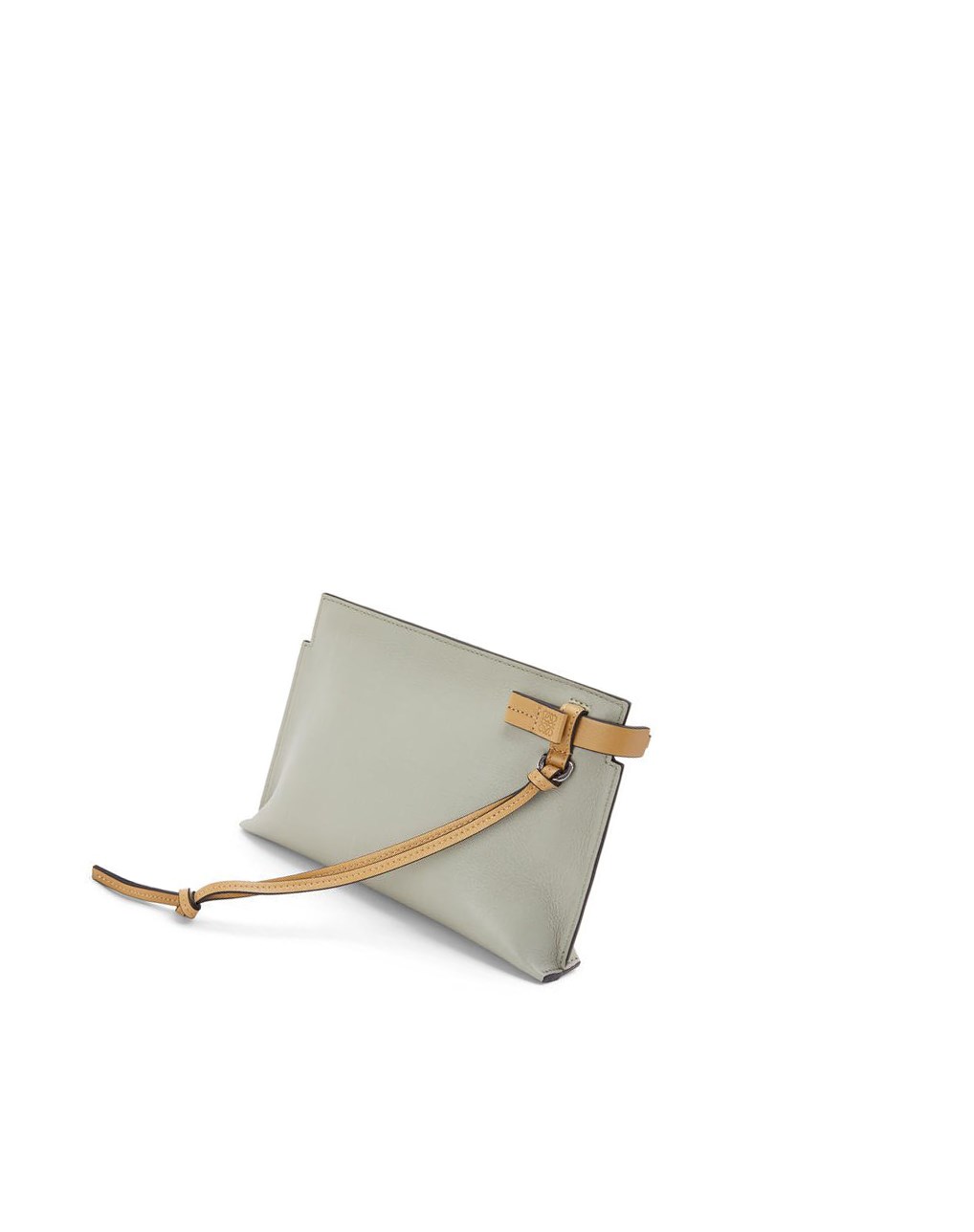 Loewe Mini T Pouch in classic calfskin Vert Clair Doré Foncé | 6507JCRKI