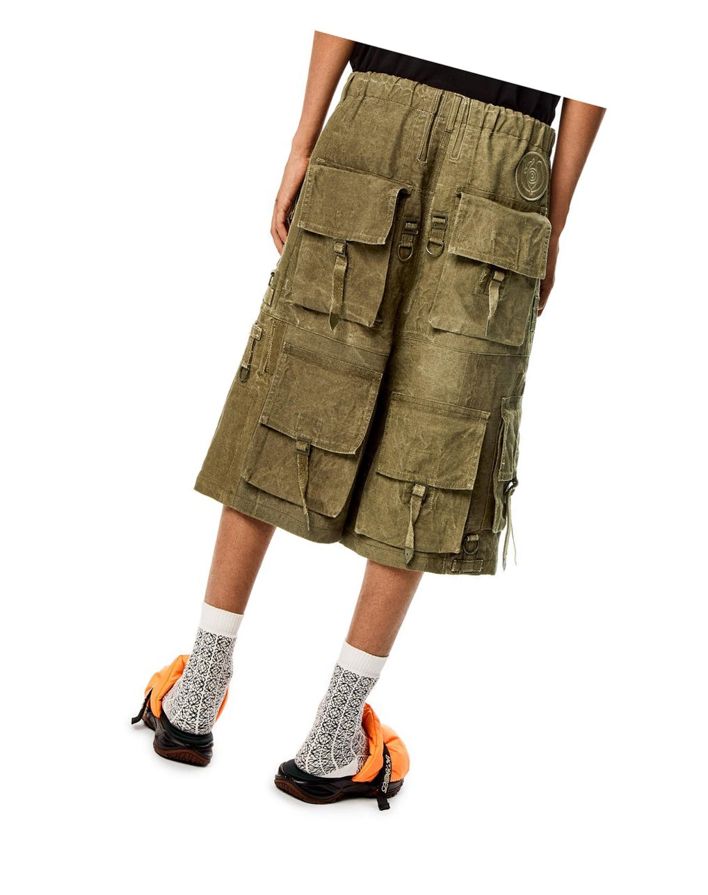 Loewe Multi-pocket bermuda shorts in cotton and linen Vert | 3479THXRM