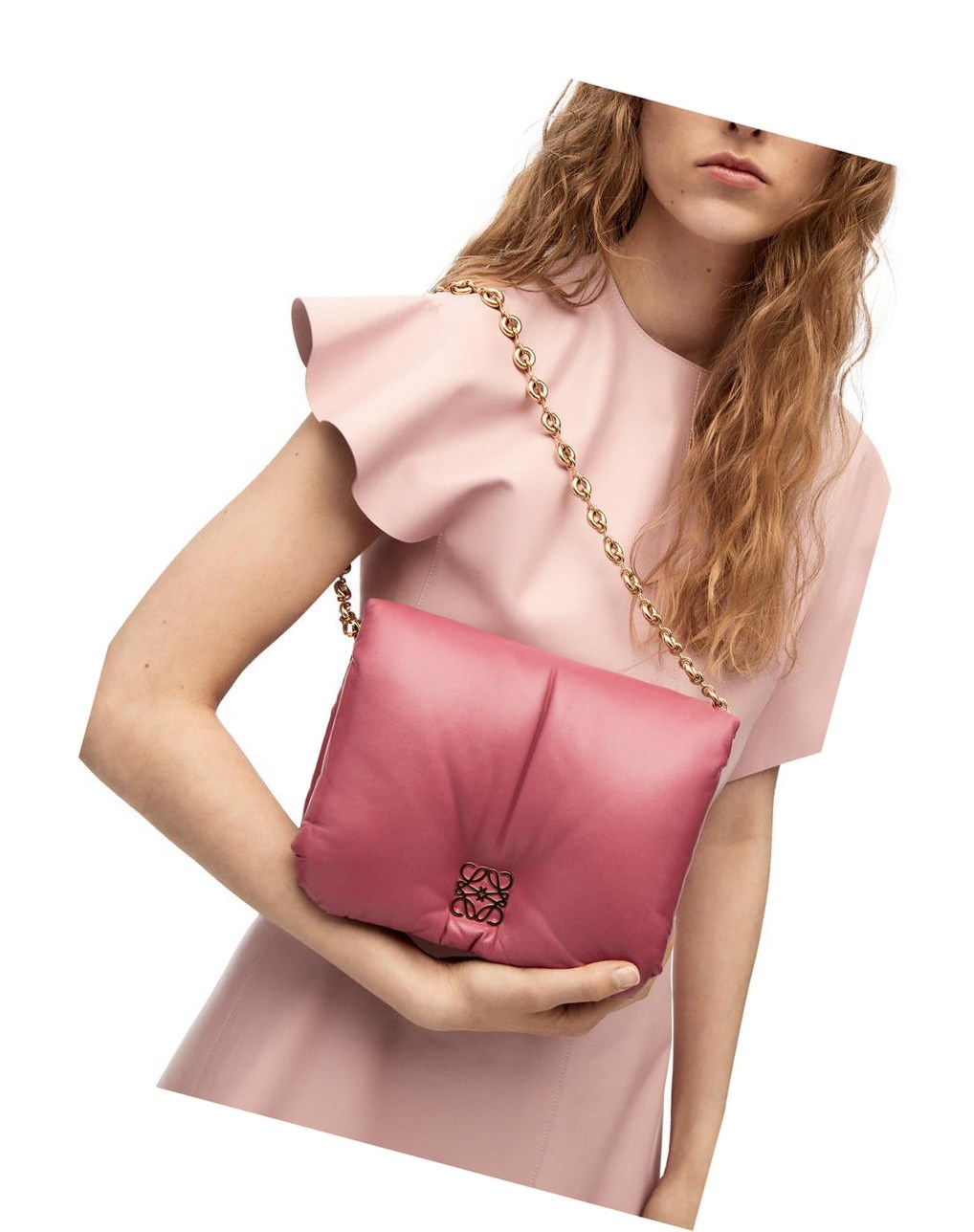 Loewe Puffer Goya bag in shiny nappa lambskin Plumrose | 1534WXGYN