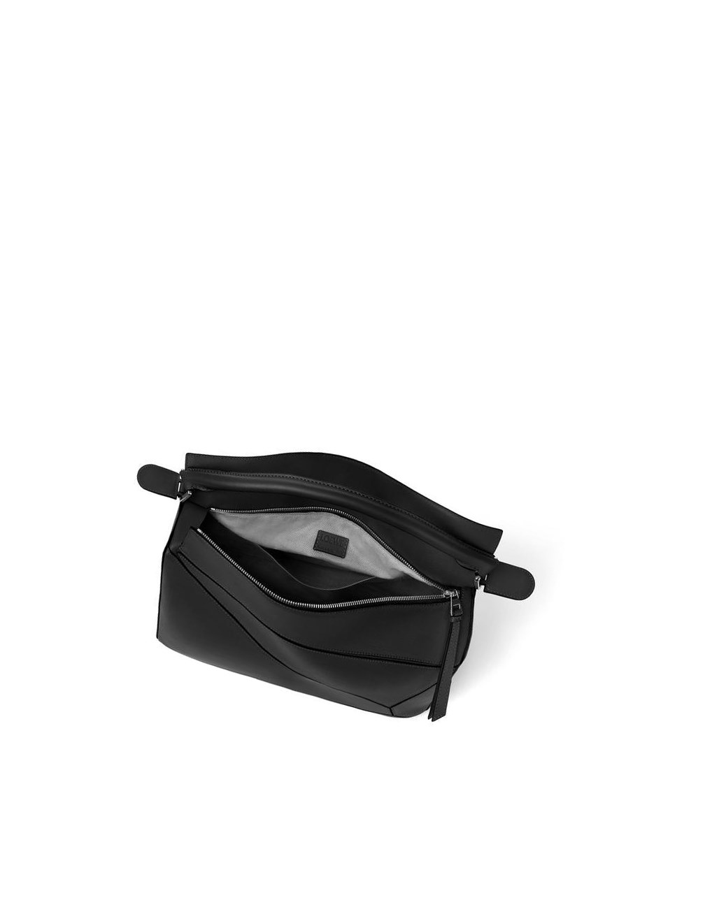 Loewe Puzzle bag in classic calfskin Noir | 4328QFDPN