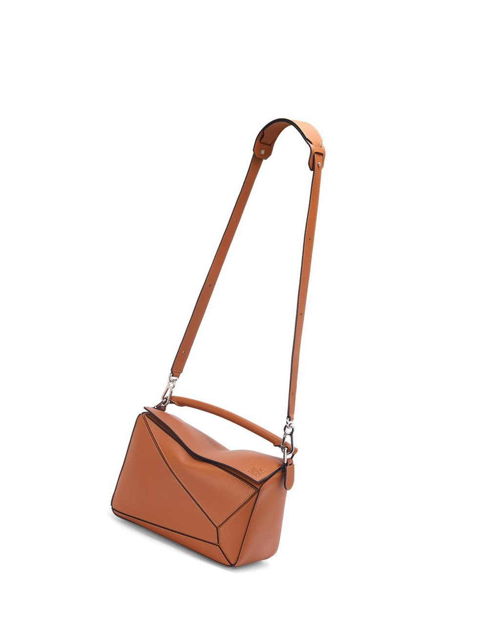 Loewe Puzzle bag in classic calfskin Tan | 5294KHWIU