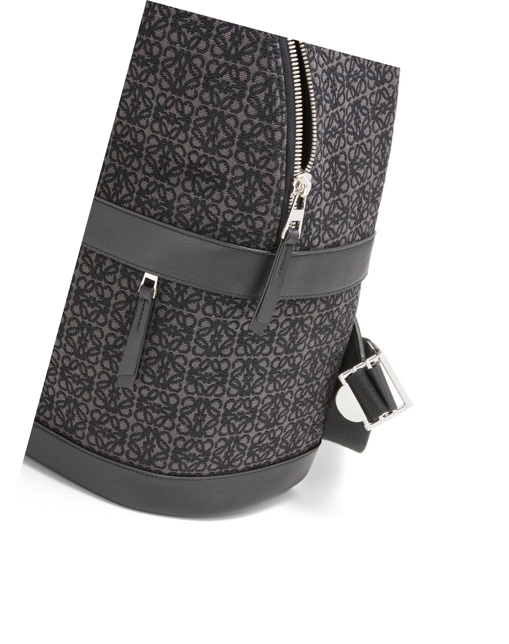 Loewe Round backpack in Anagram jacquard and calfskin Noir | 4369RIKXW