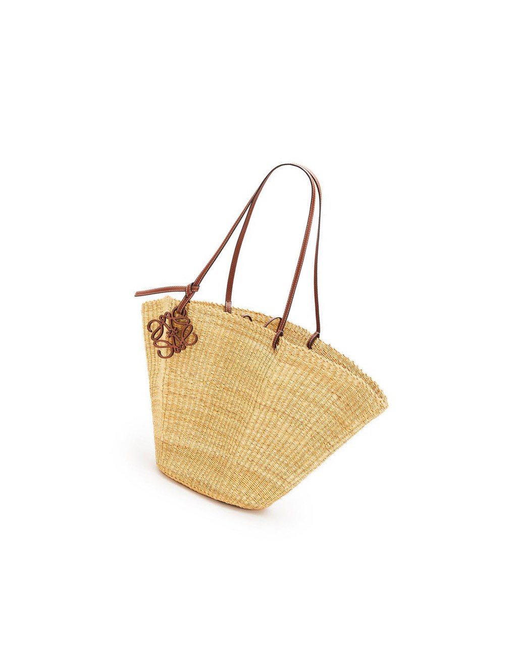 Loewe Shell Basket bag in elephant grass and calfskin Natural / Pecan | 1672BHFQA