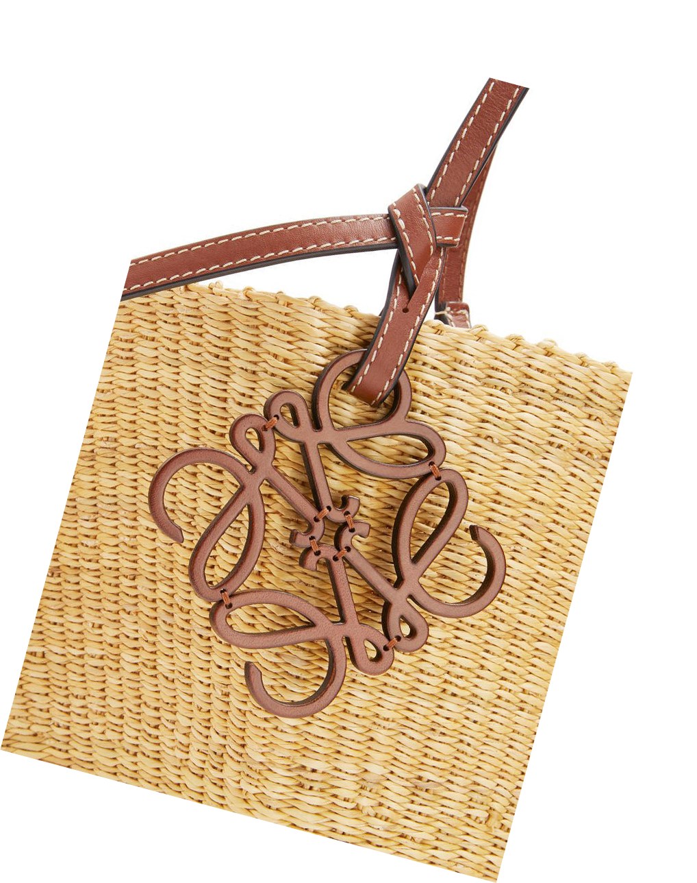 Loewe Shell Basket bag in elephant grass and calfskin Natural / Pecan | 1672BHFQA