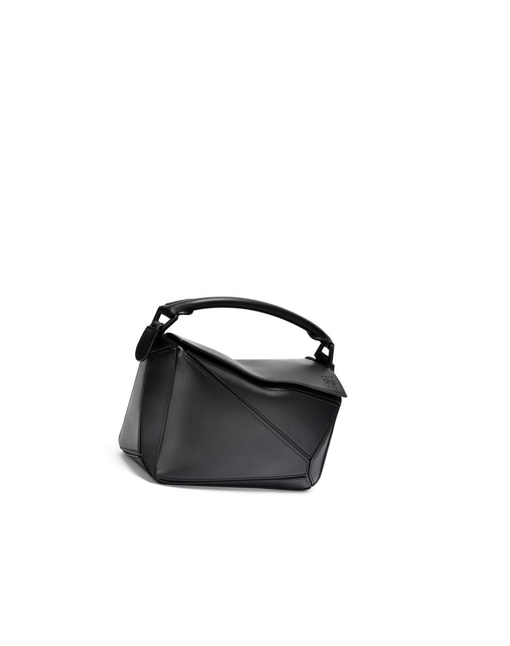 Loewe Small Puzzle bag in satin calfskin Noir | 6712LPNSW