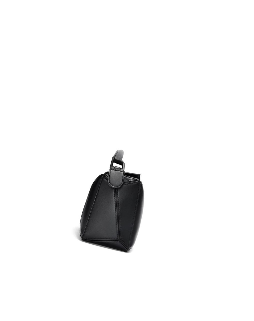 Loewe Small Puzzle bag in satin calfskin Noir | 6712LPNSW