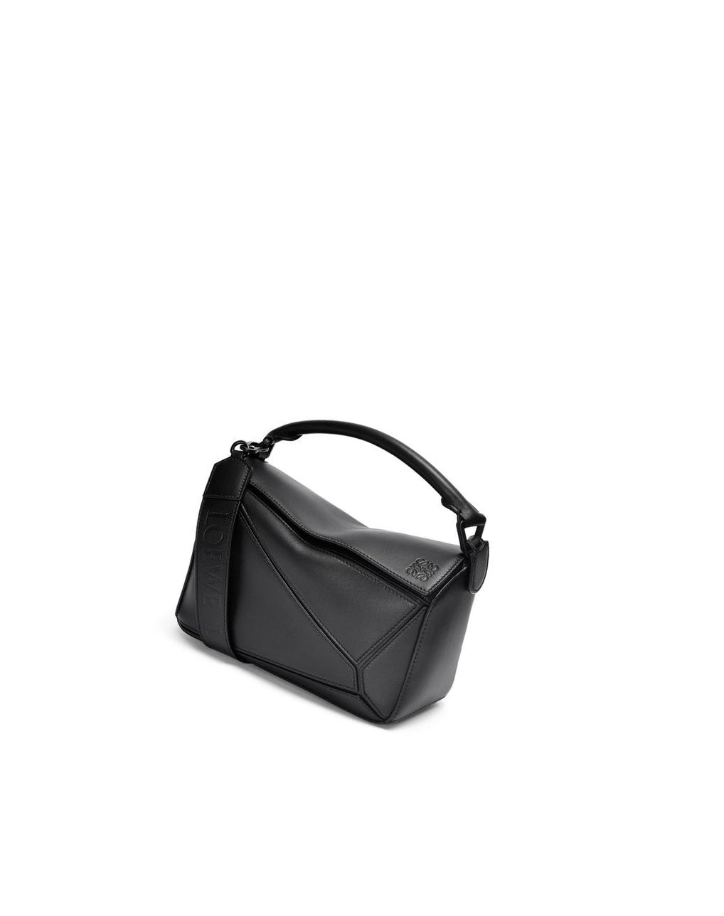 Loewe Small Puzzle bag in satin calfskin Noir | 6712LPNSW