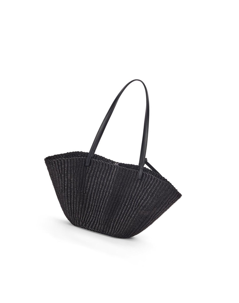 Loewe Small Shell Basket bag in elephant grass and calfskin Noir Noir | 6243ONXIY