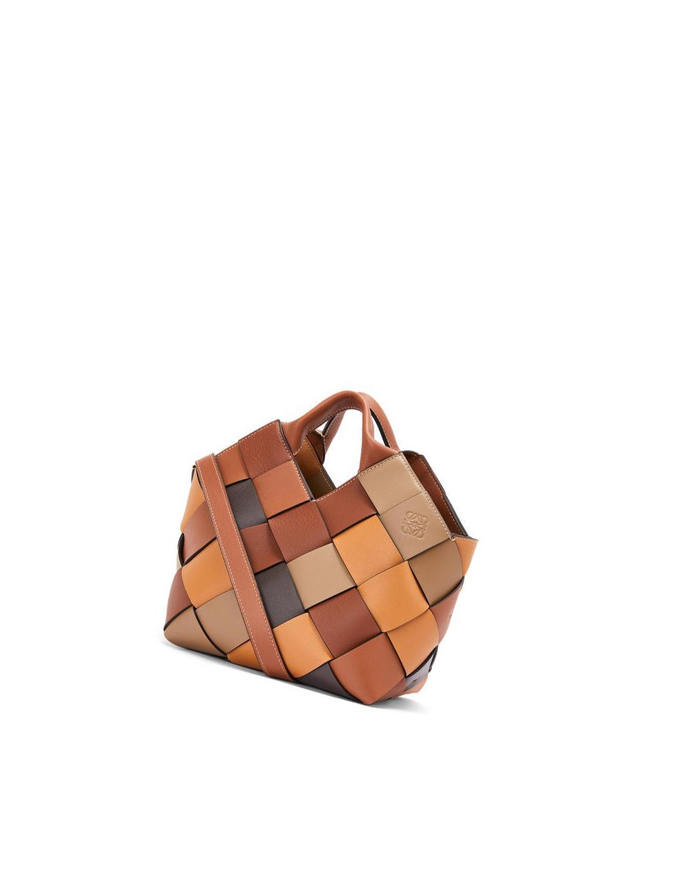 Loewe Small Surplus Cuir Woven basket bag in calfskin Marron Marron | 8701BVNEO