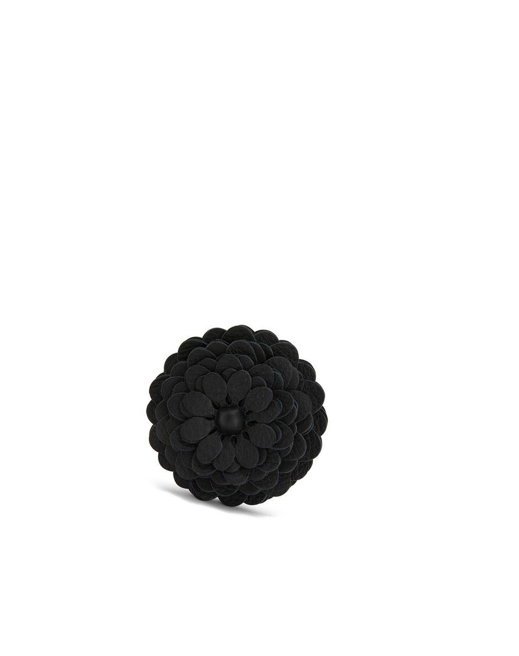 Loewe Stud flower in calfskin Noir | 3657IVUXP