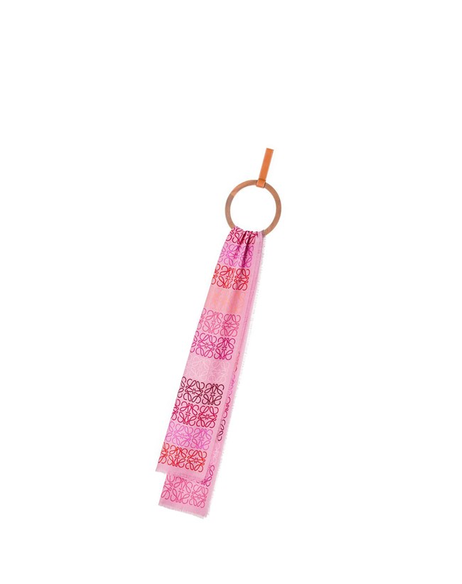 Loewe Anagram lines scarf in wool and cashmere Rose Multicolore | 0826ARXSY