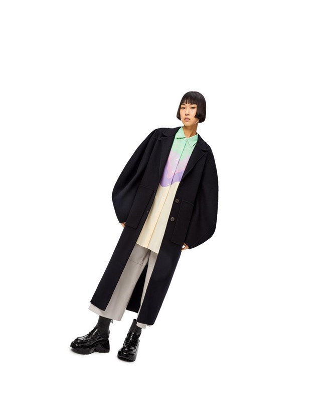 Loewe Circular sleeve belted coat in wool and cashmere Noir | 2613EZKQF