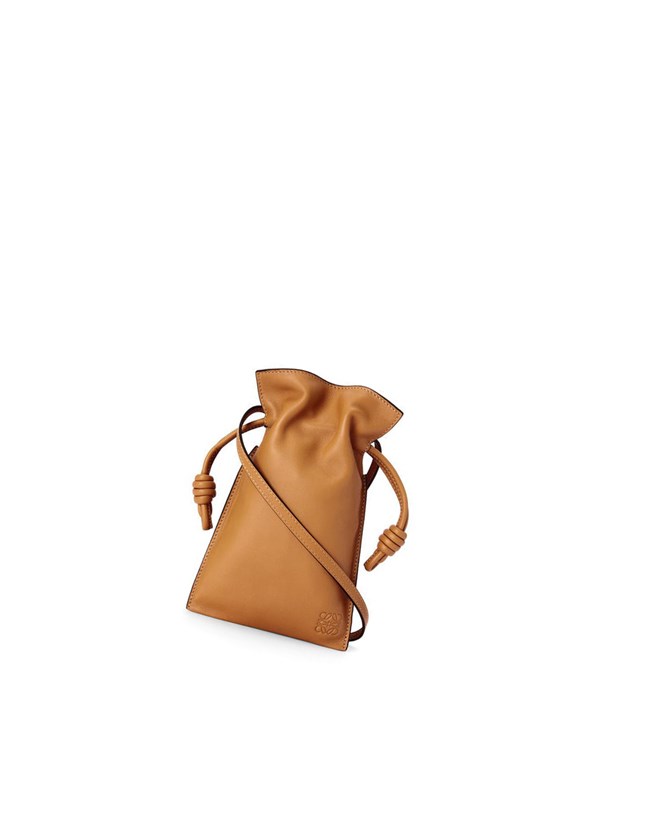 Loewe Flamenco Pocket in nappa calfskin Warm Desert | 6130PIDHK