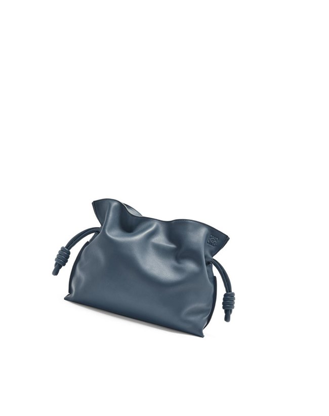 Loewe Flamenco clutch in nappa calfskin Bleu | 2913NDJUI