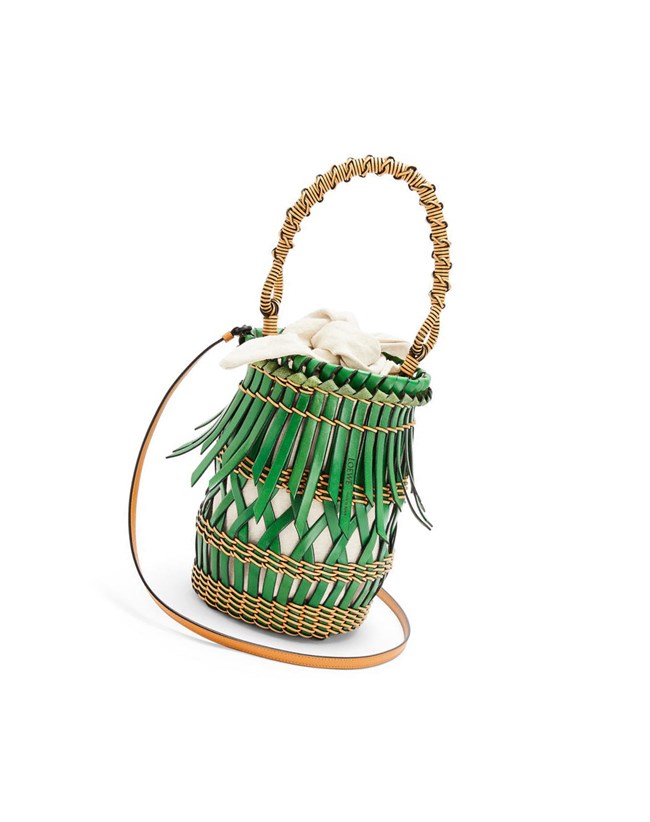 Loewe Fringes Bucket bag in calfskin Vert | 3685LMHBJ