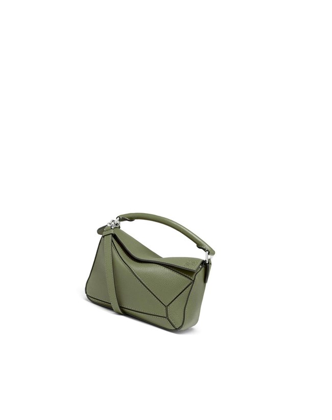 Loewe Mini Puzzle bag in classic calfskin Vert | 5087GKLHV