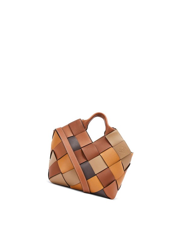 Loewe Small Surplus Cuir Woven basket bag in calfskin Marron Marron | 8701BVNEO